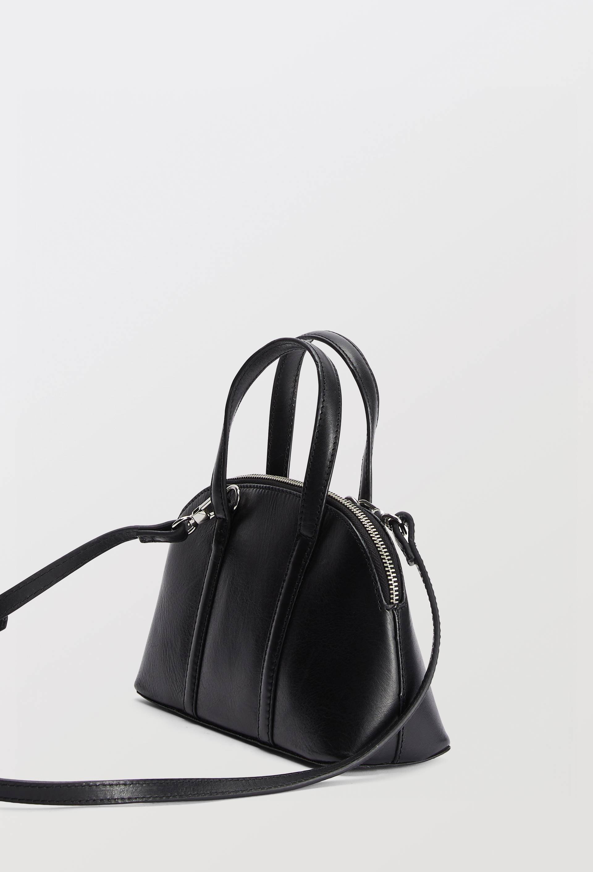 Sac port&eacute; travers en cuir, Noir, large image number 1