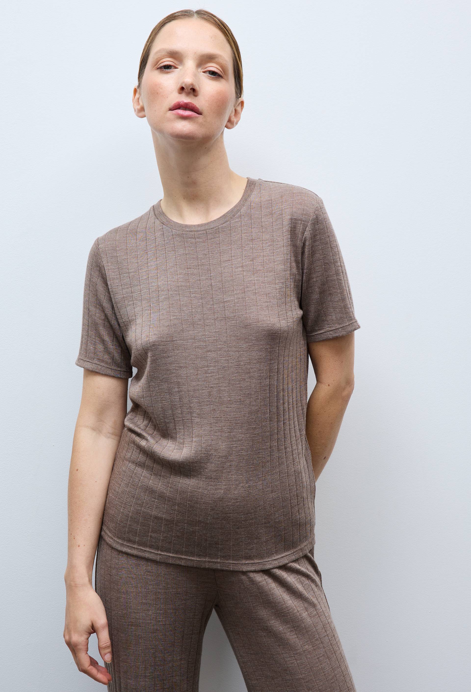 Pull uni en laine et soie, Beige, large image number 1