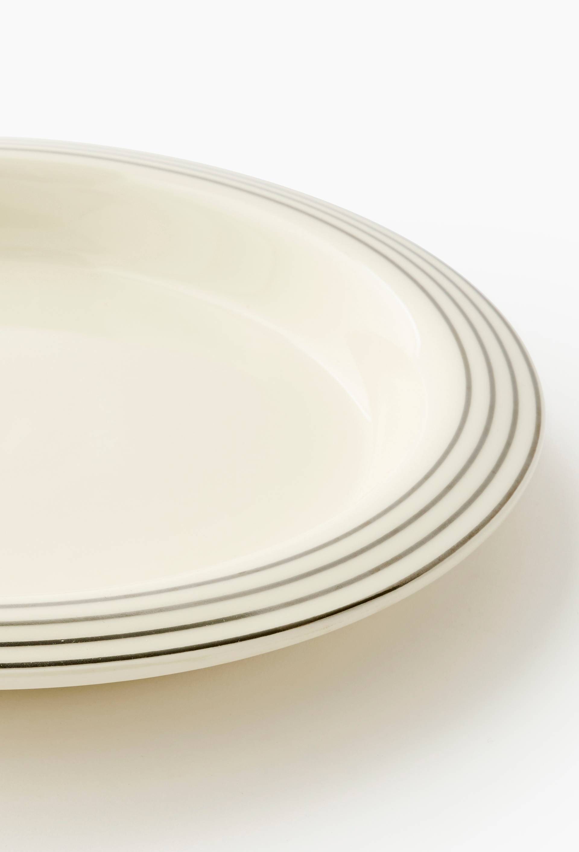 Assiette plate, finition liser&eacute;, 26cm, Ecru, large image number 1.0