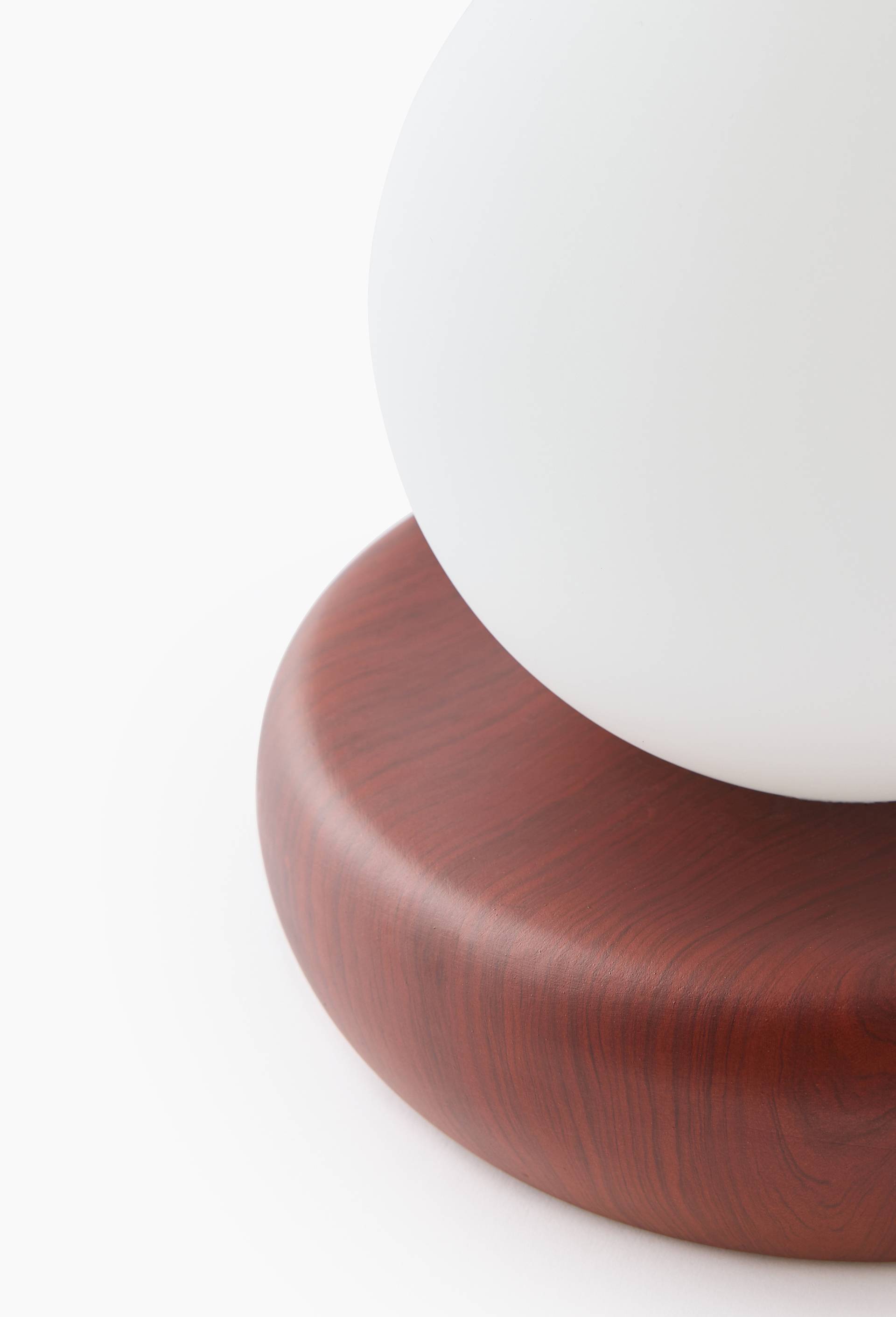 Lampe boule, 19x19cm, en c&eacute;ramique et verre, Brun, large image number 1