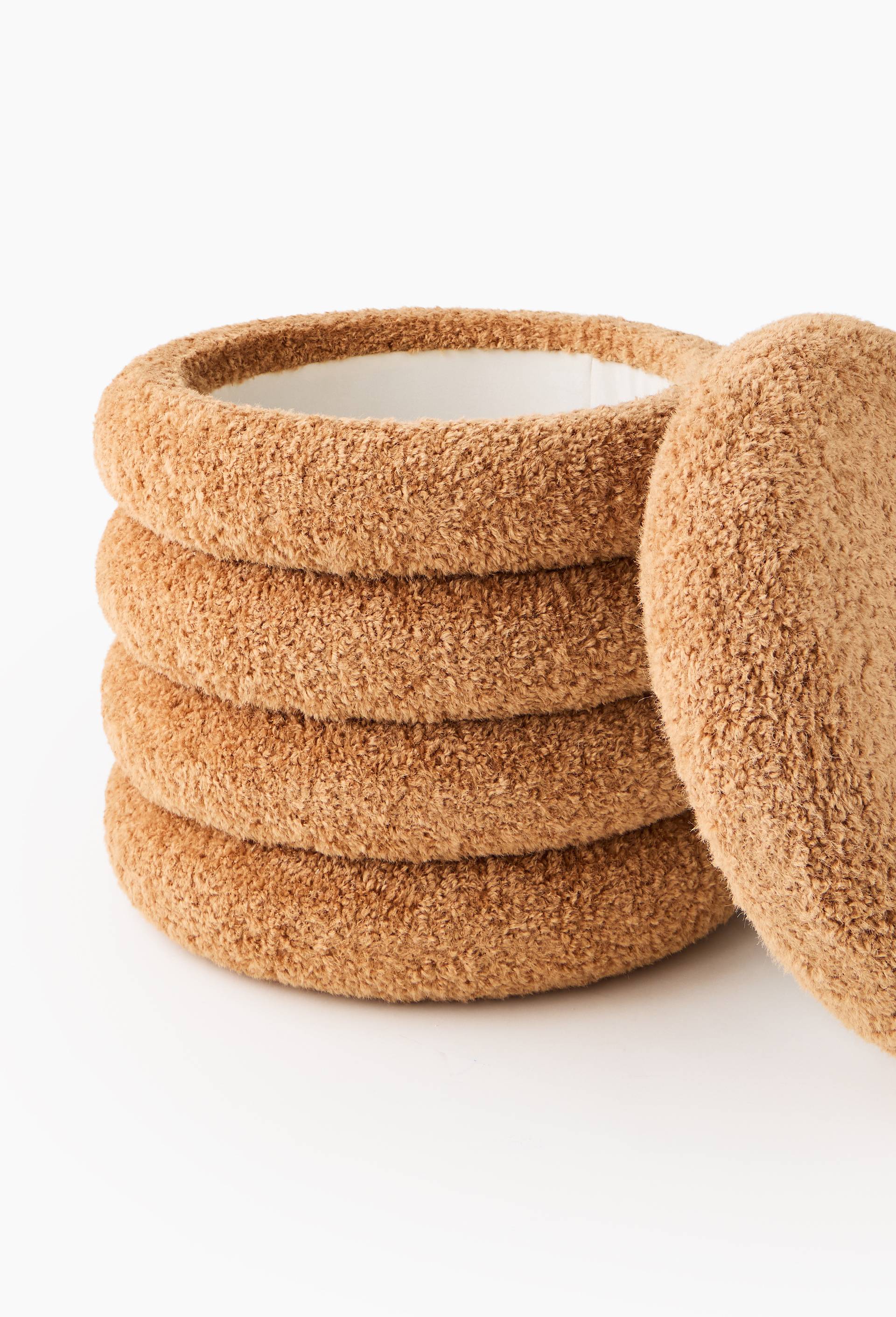 Pouf coffre effet gratt&eacute;, D42xH41cm, en polyester, Brun, large image number 1