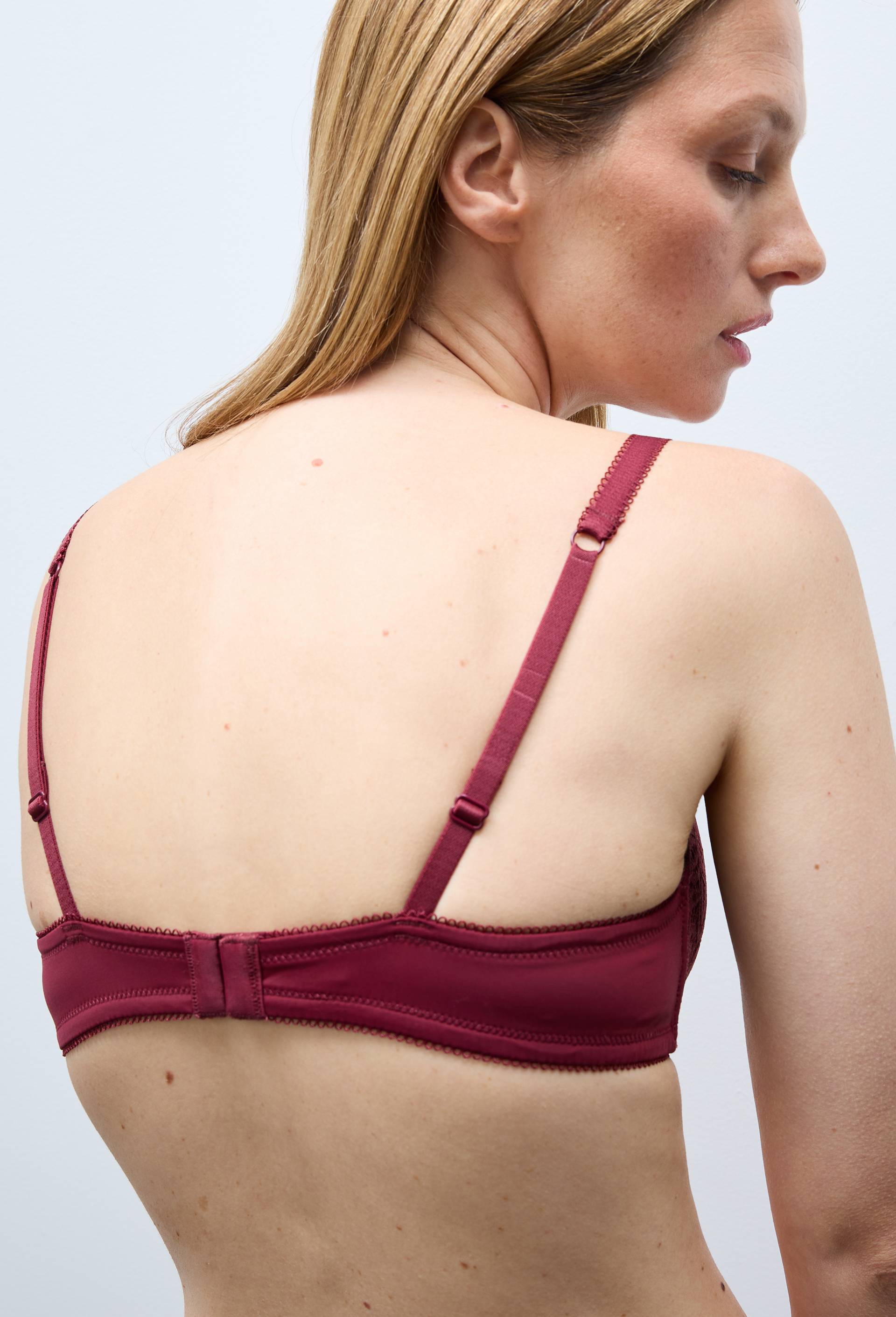 Soutien-gorge triangle padd&eacute; VERA en dentelle, Rouge fonc&eacute;, large image number 1.0