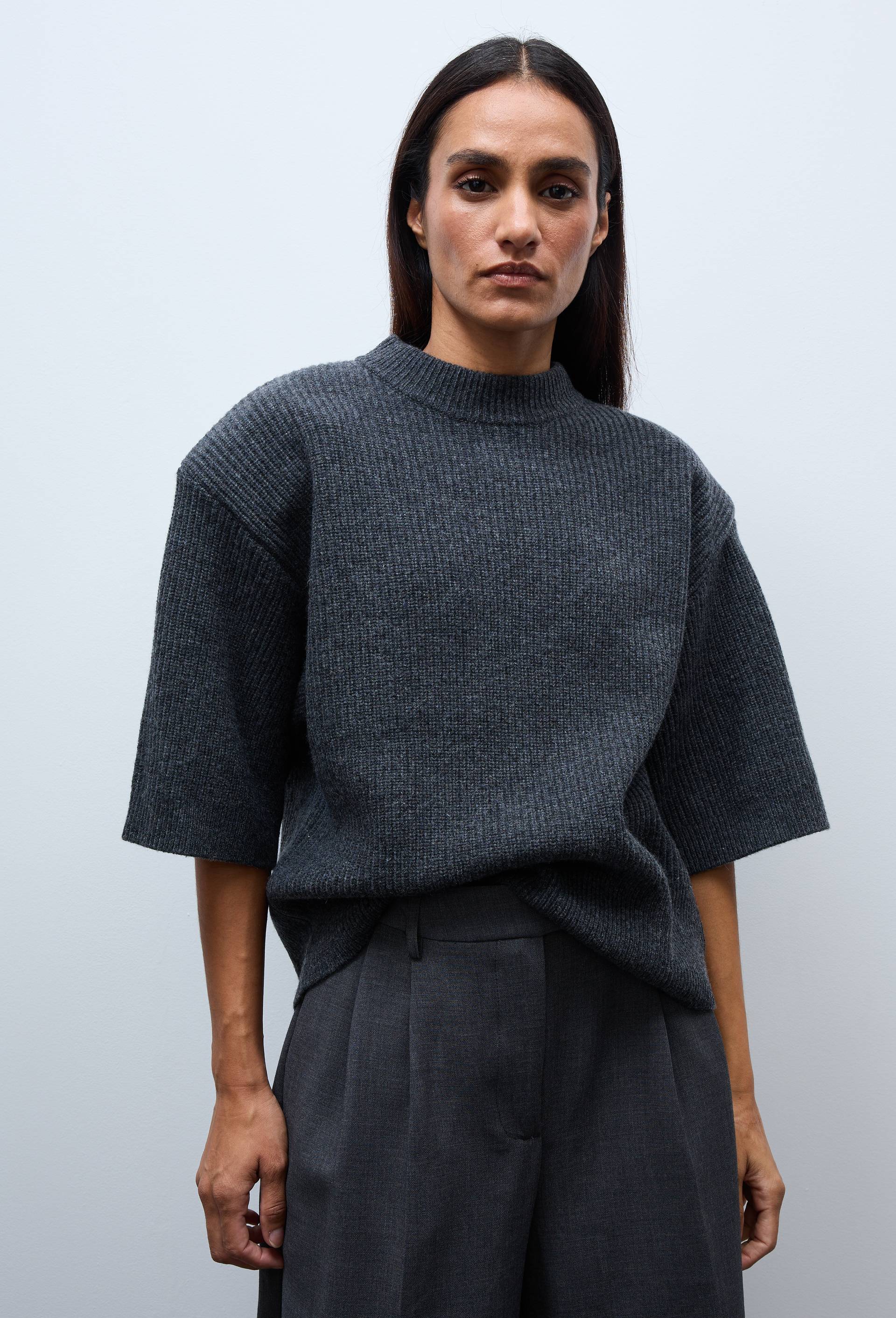 Pull manches coudes en laine avec &eacute;paulettes, Gris fonc&eacute;, swatch image