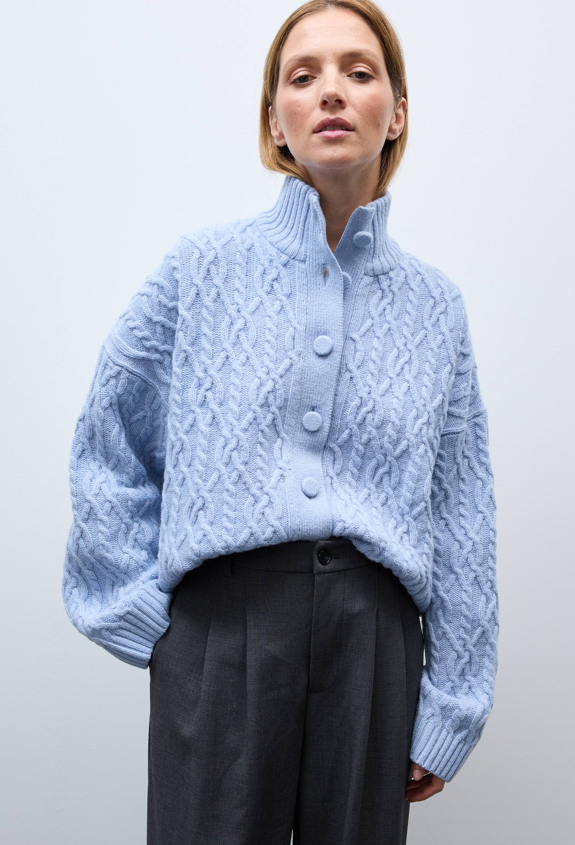 Cardigan col montant torsad&eacute; contenant de la laine, Bleu, large image number 0.0