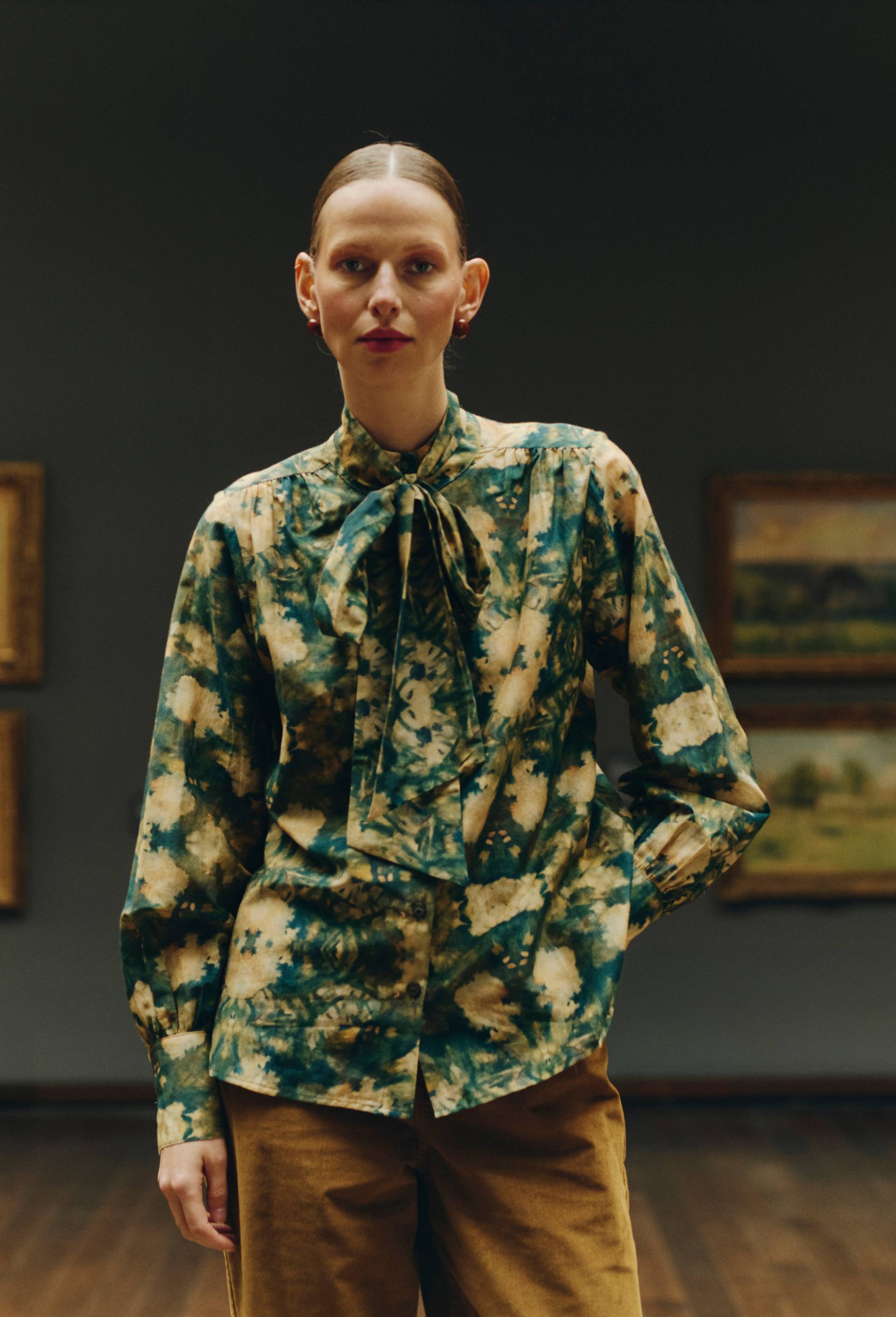 Chemise &agrave; motif floral, contenant de la soie - MUS&Eacute;E D'ORSAY x MONOPRIX, Vert, large image number 0.0