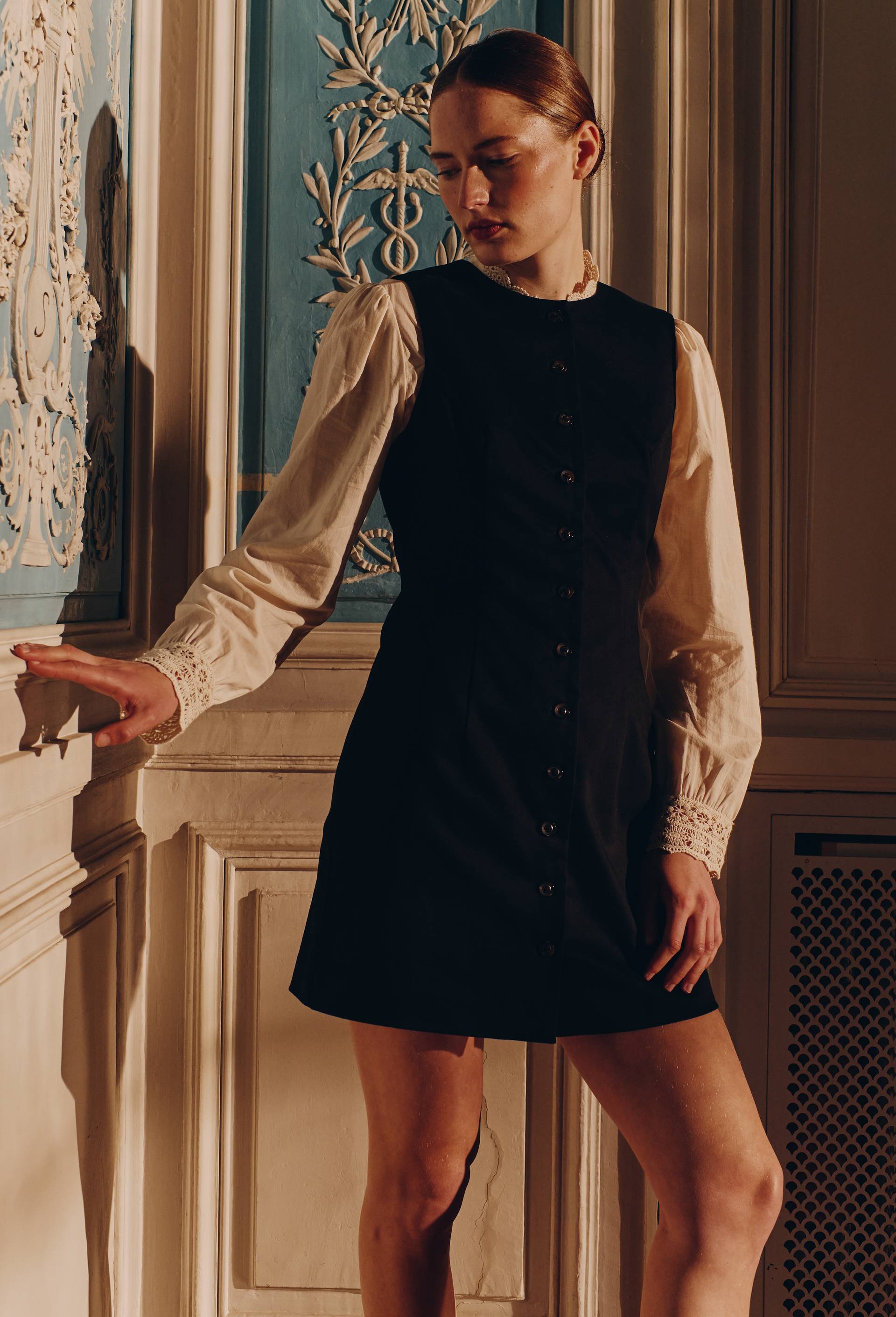 Robe courte sans manches contenant du coton, Noir, large image number 0.0