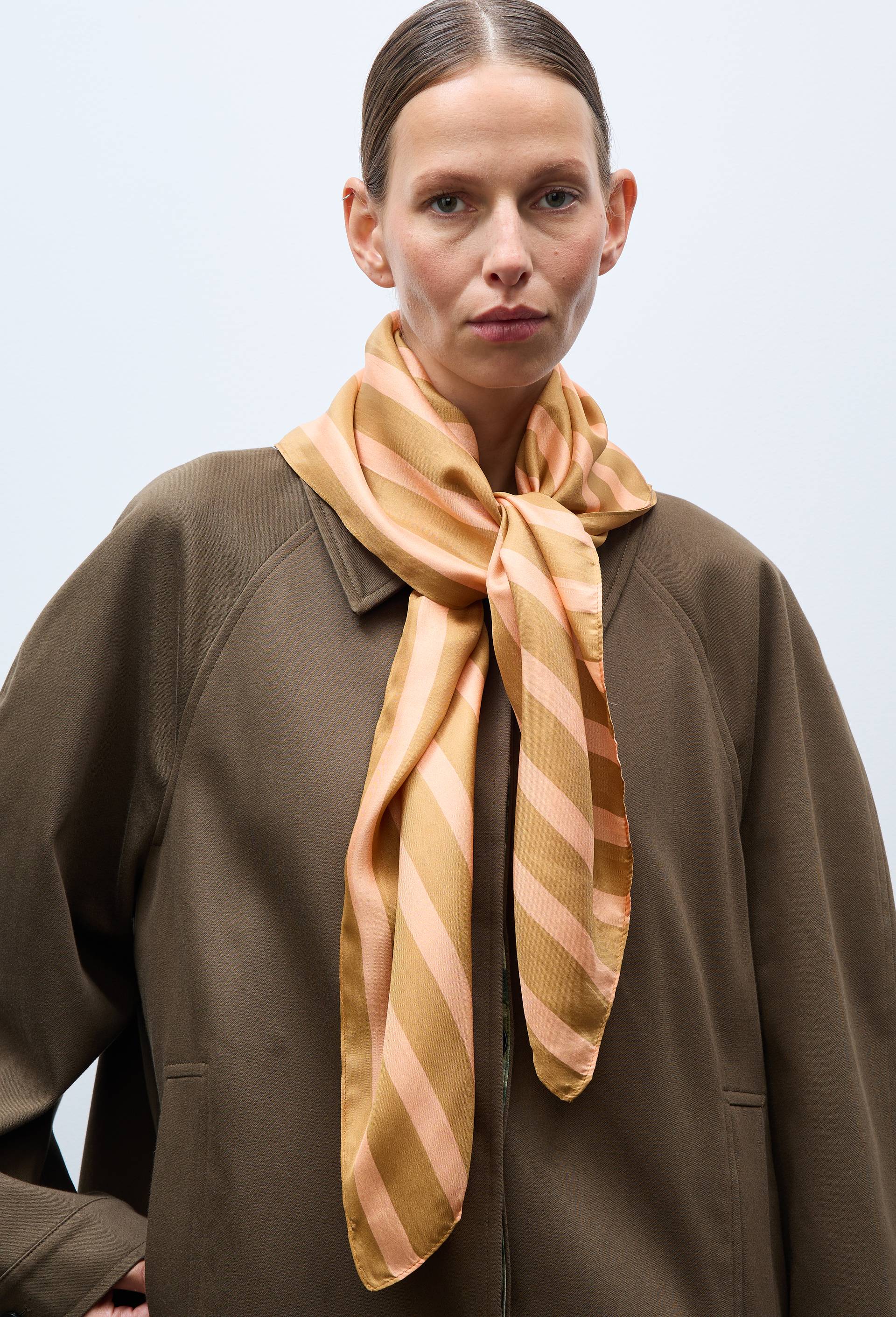 Foulard &agrave; rayures en soie, OEKOTEX - MUS&Eacute;E D'ORSAY x MONOPRIX, Rose, large image number 0