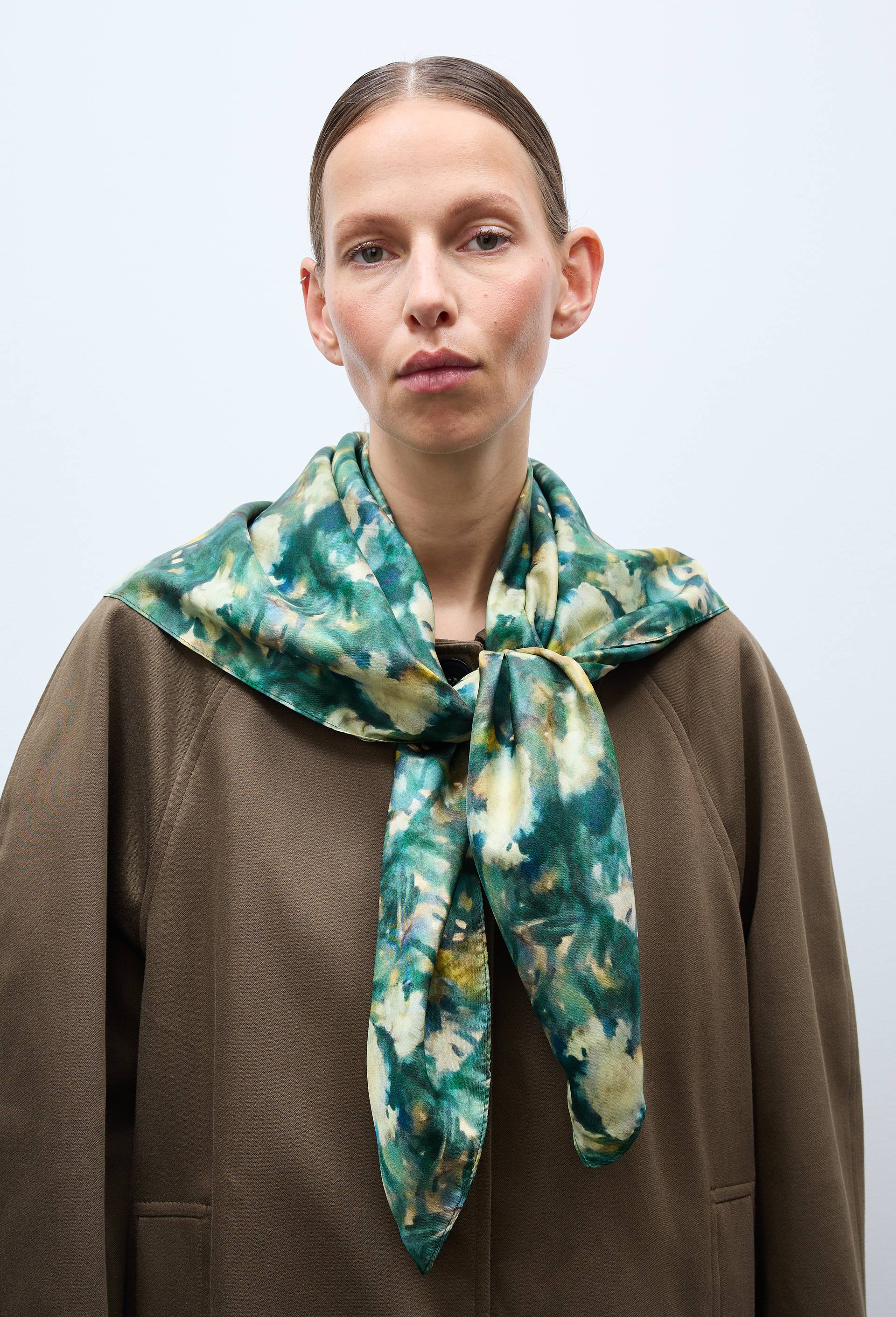 Foulard &agrave; motif floral en soie, OEKOTEX - MUS&Eacute;E D'ORSAY x MONOPRIX, Vert, large image number 1.0