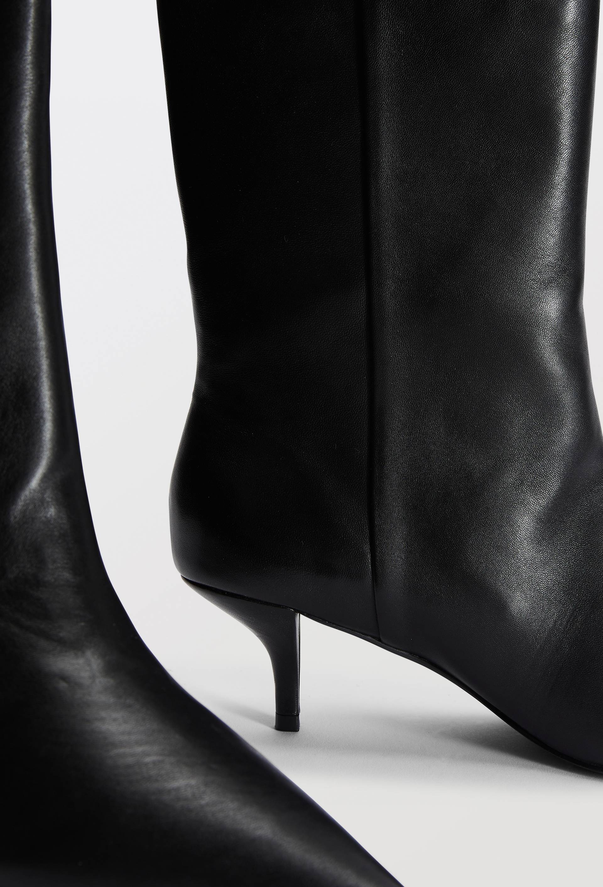 Bottines &agrave; talon en cuir, Noir, large image number 2.0