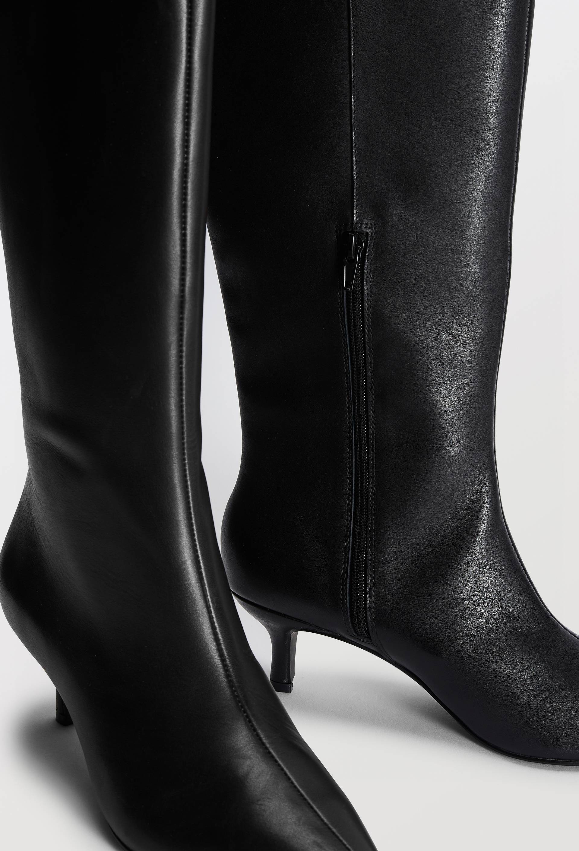 Bottes hautes en cuir &agrave; talon, Noir, large image number 2.0