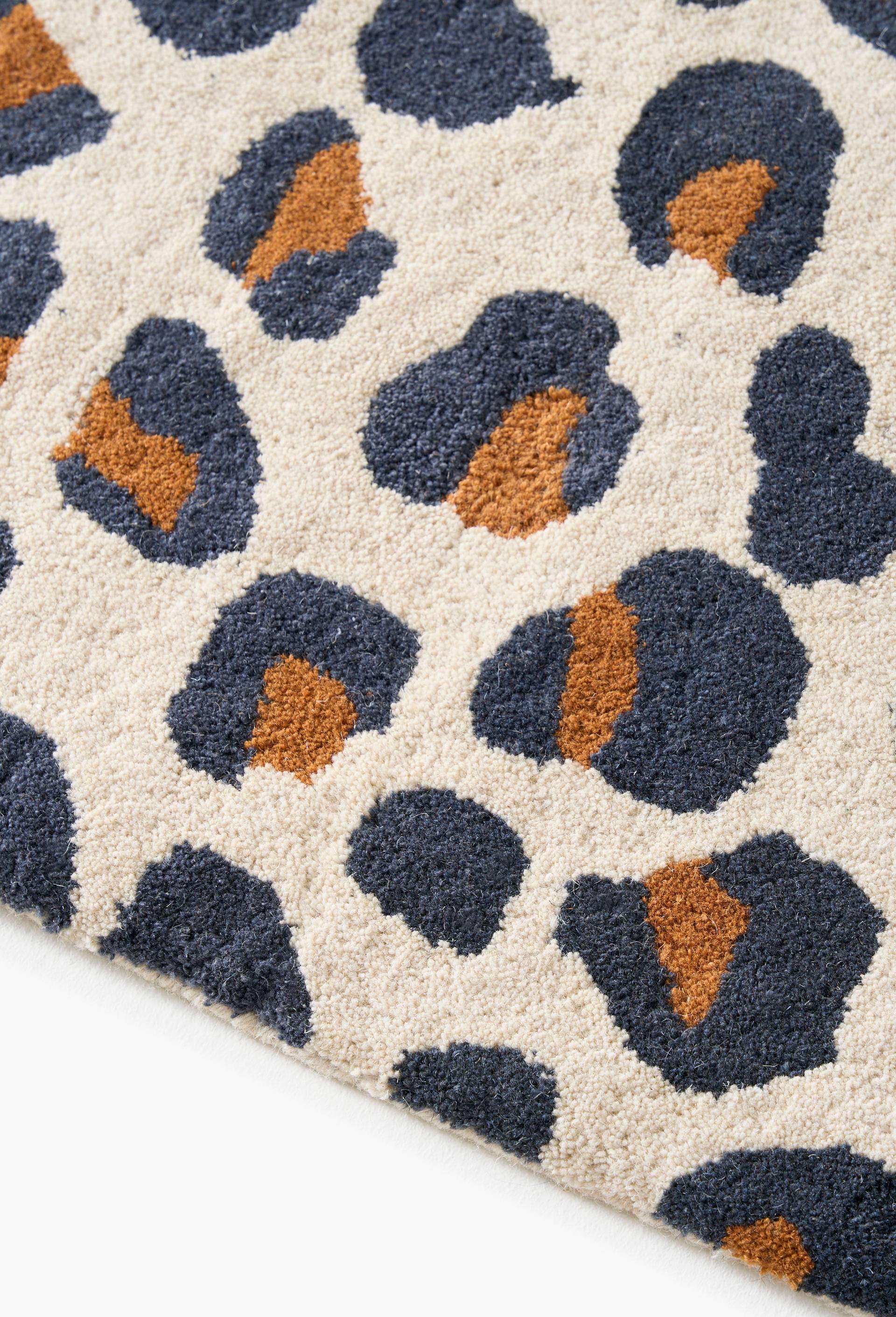 Tapis tuft&eacute; l&eacute;opard , 100% laine, Ecru, large image number 2.0