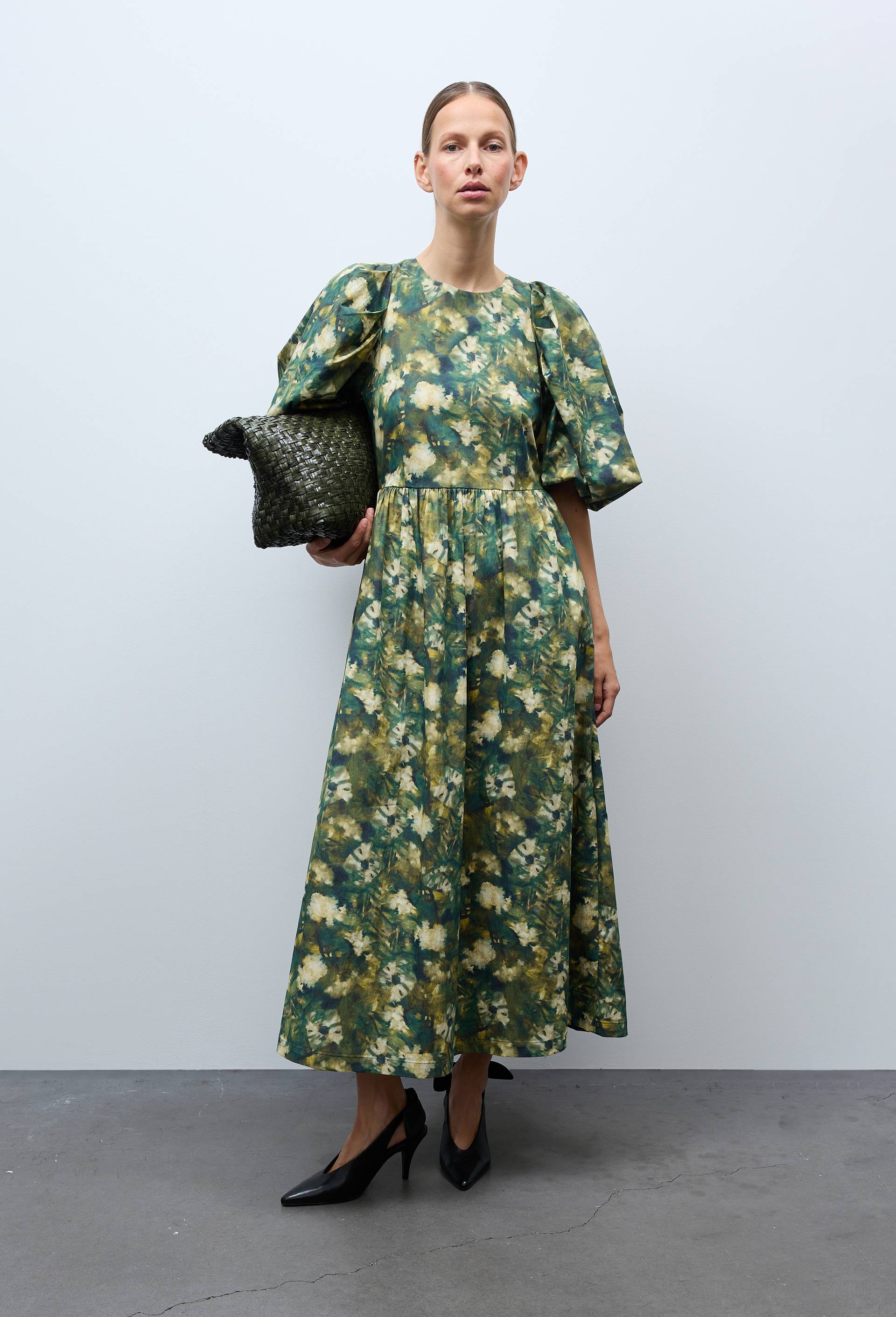 Robe avec manches bouffantes &agrave; imprim&eacute; floral contenant du coton, OEKOTEX - MUS&Eacute;E D'ORSAY x MONOPRIX, Vert, large image number 2