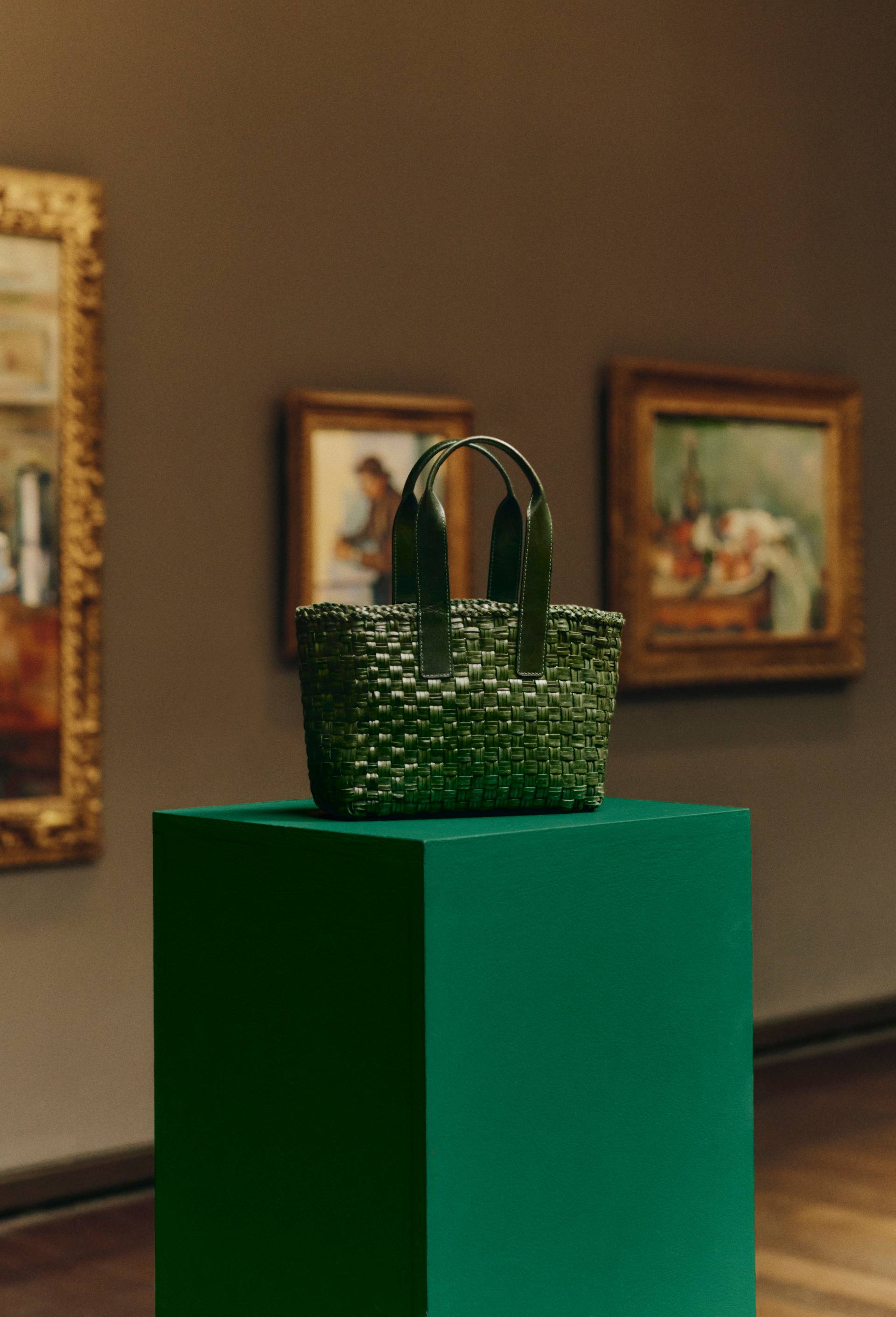 Sac en cuir tress&eacute; - MUS&Eacute;E D'ORSAY x MONOPRIX, Vert fonc&eacute;, large image number 0