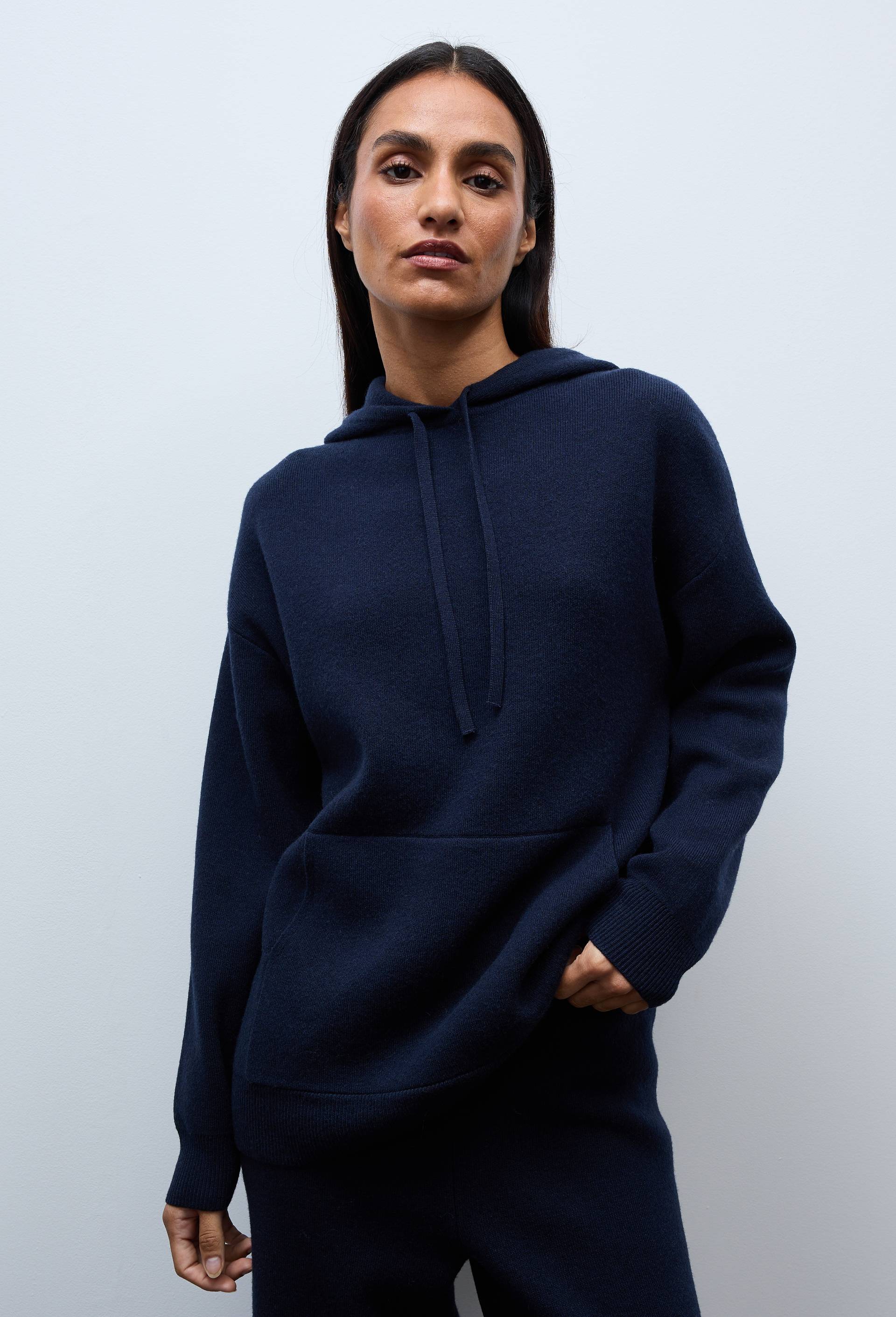 Pull &agrave; capuche en laine homewear, Bleu fonc&eacute;, large image number 0