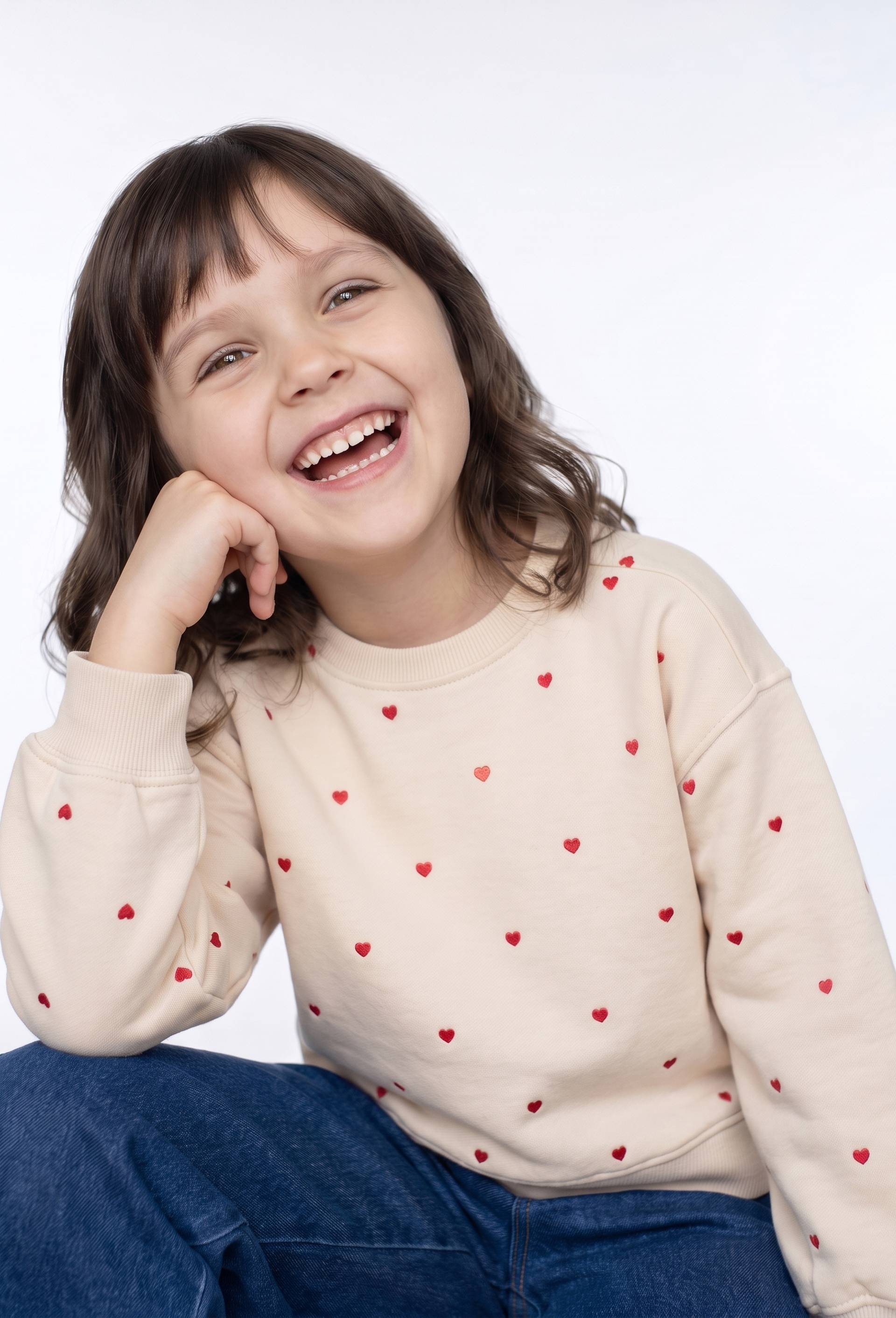 Sweat brod&eacute; coeurs contenant du coton BIO, Beige clair, large image number 0