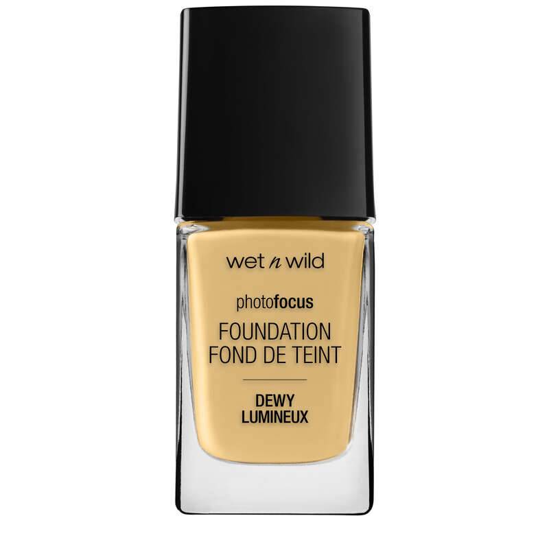 Photo focus dewy fond de teint lumineux, Golden beige, swatch image
