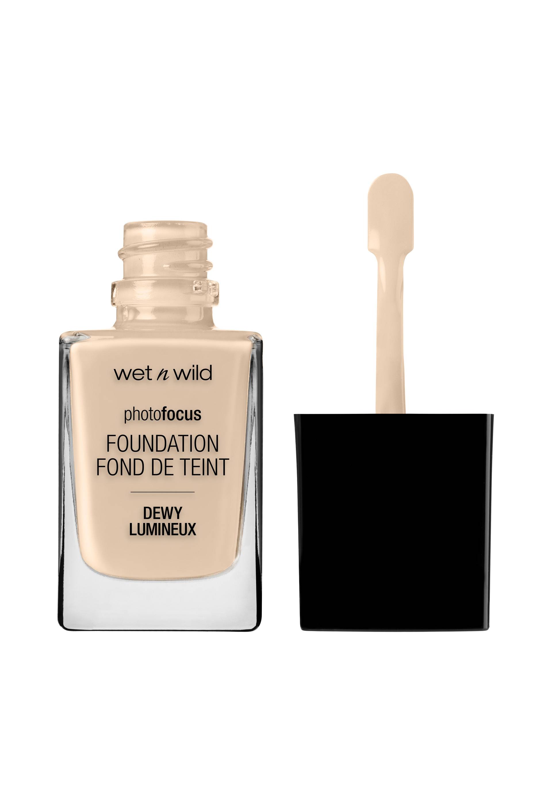 Photo focus dewy fond de teint lumineux, Nude ivory, swatch image