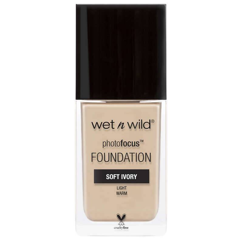 Photo focus matte fond de teint matifiant, Soft ivory, swatch image