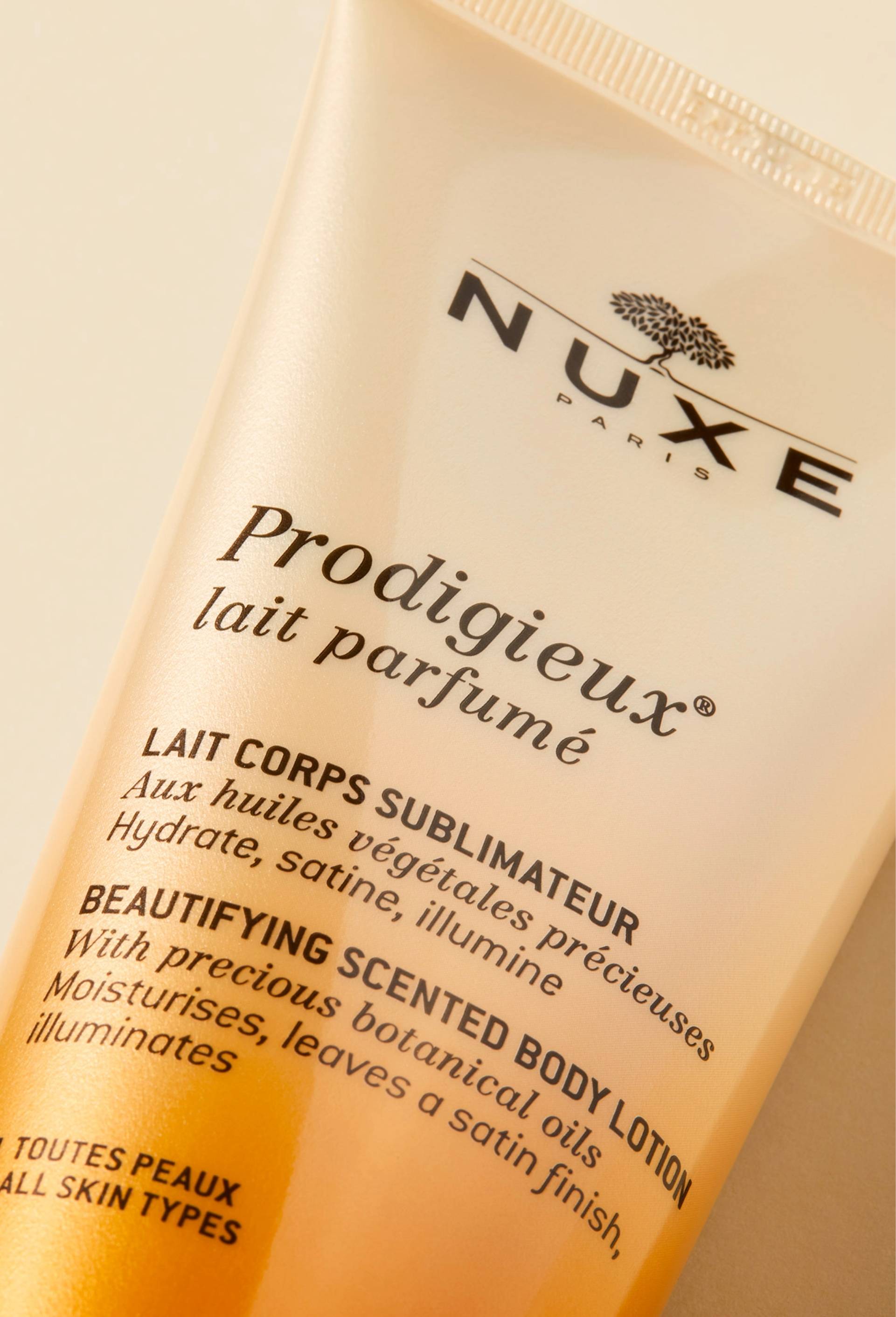 Prodigieux lait corps sublimateur parfum&eacute;, Transparent, large image number 1