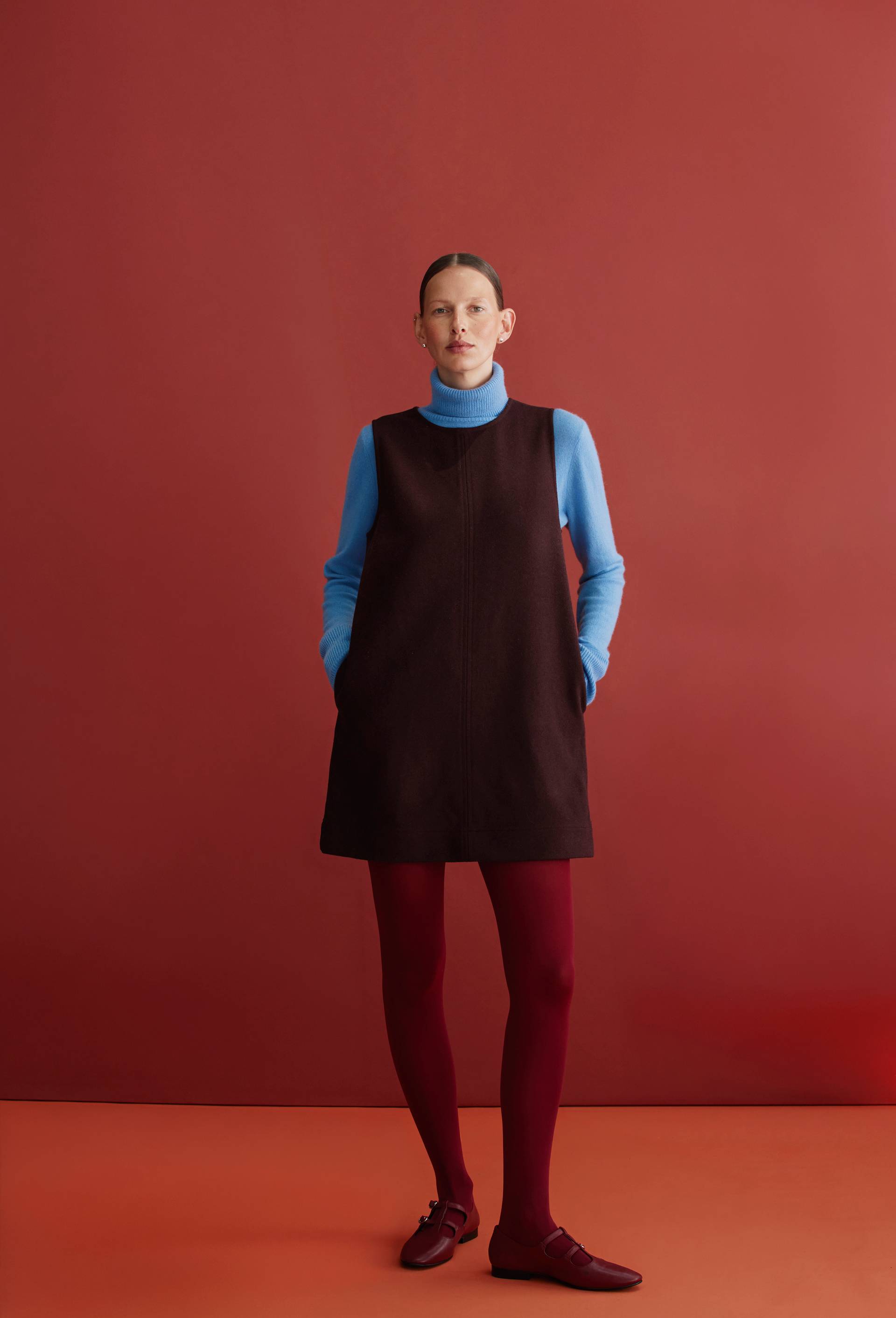 Robe courte unie contenant de la laine, Rouge fonc&eacute;, large image number 0