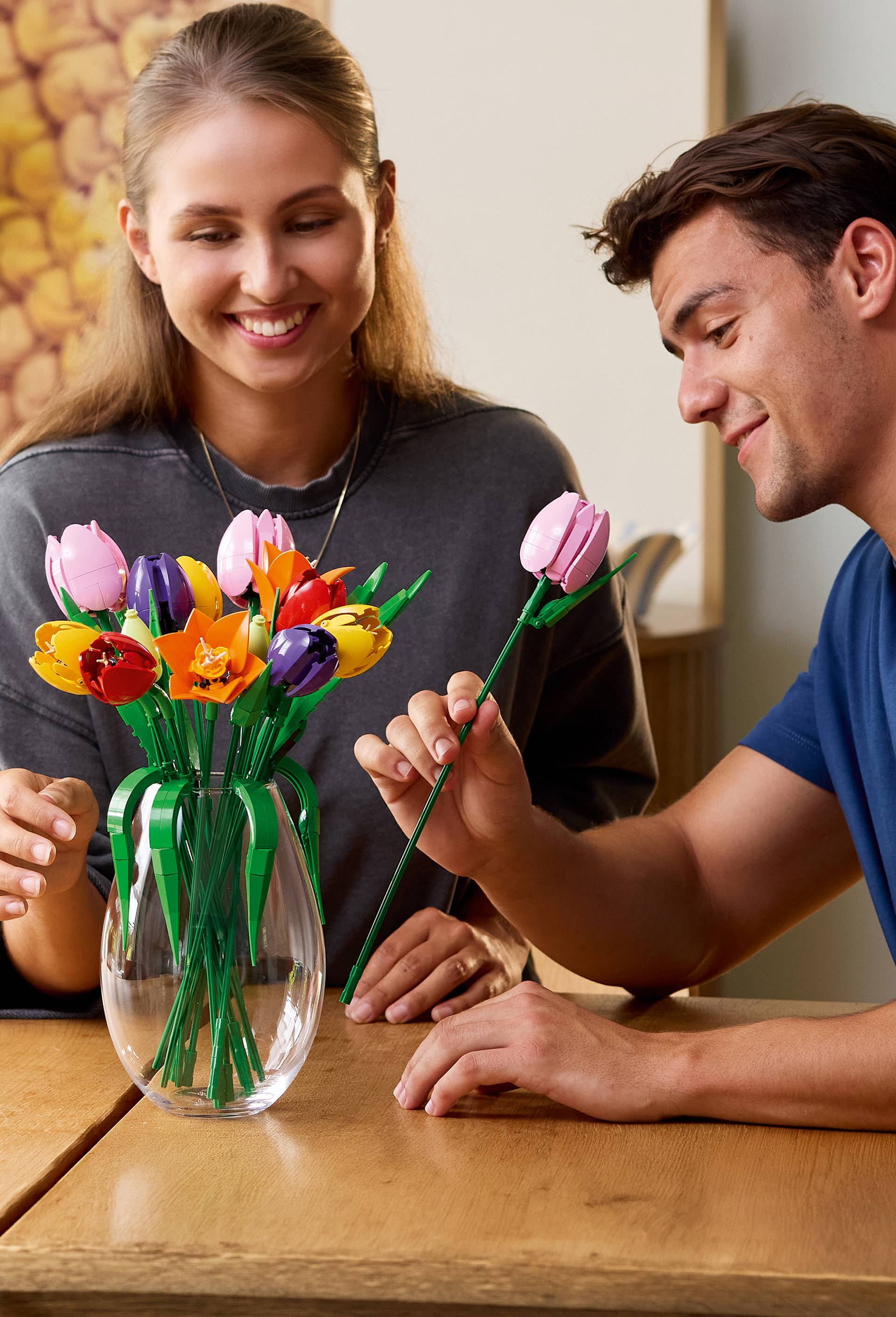 11501  - Le bouquet de tulipes LEGO&reg; Botanicals, , large image number 2